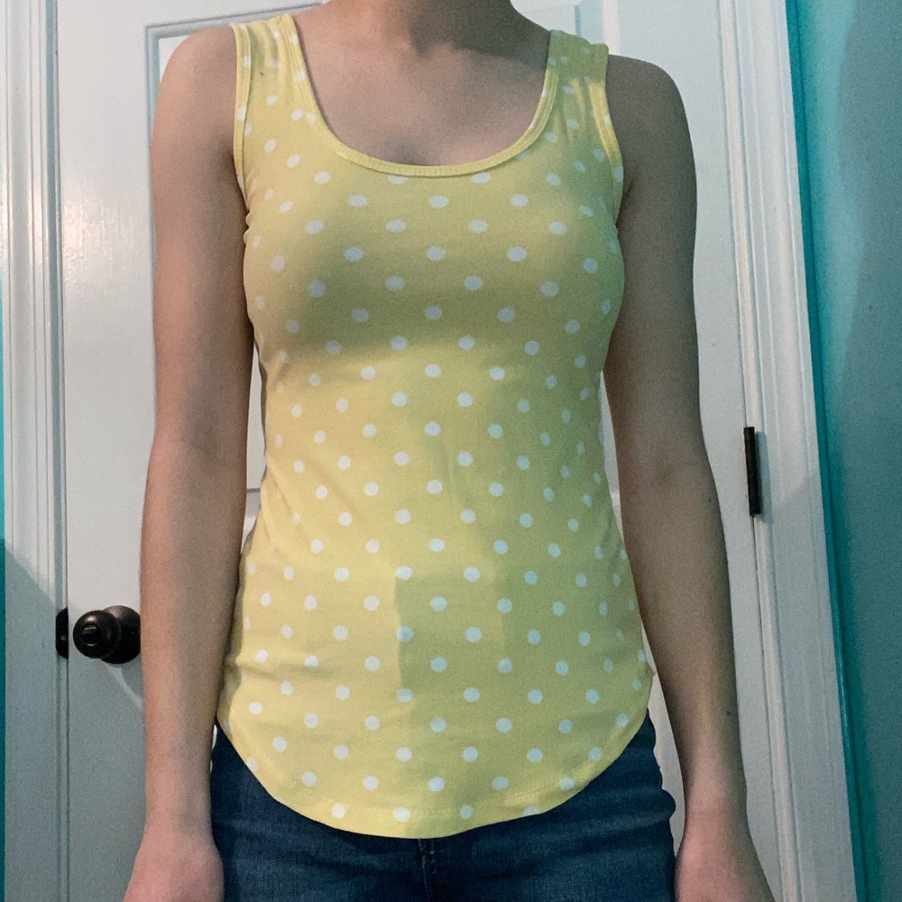 Yellow curved hem Rue21 tank top